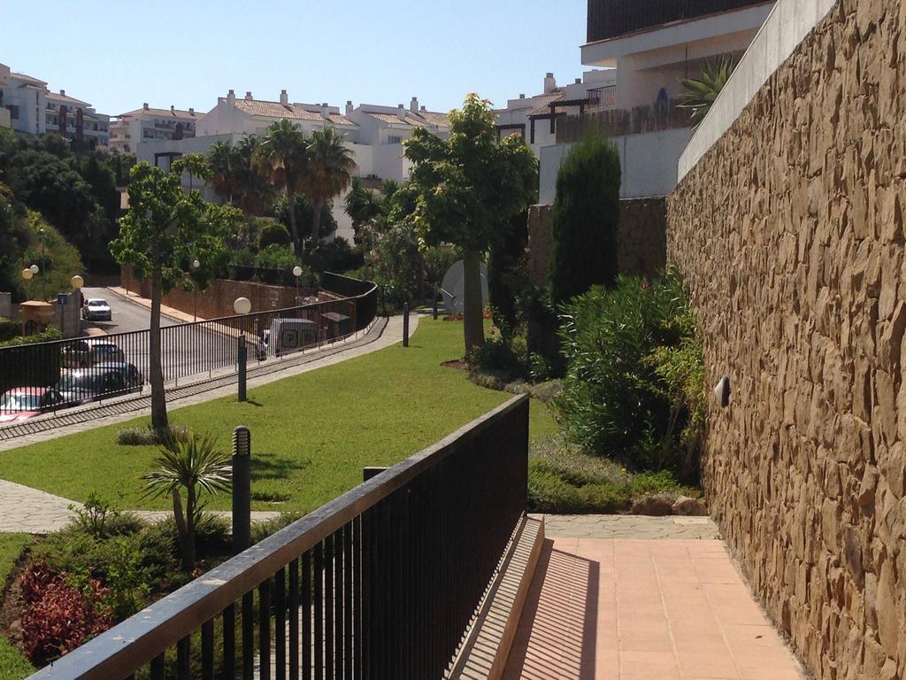 Sea Flower Miraflores Golf And Beach Parking Included La Cala De Mijas Room photo
